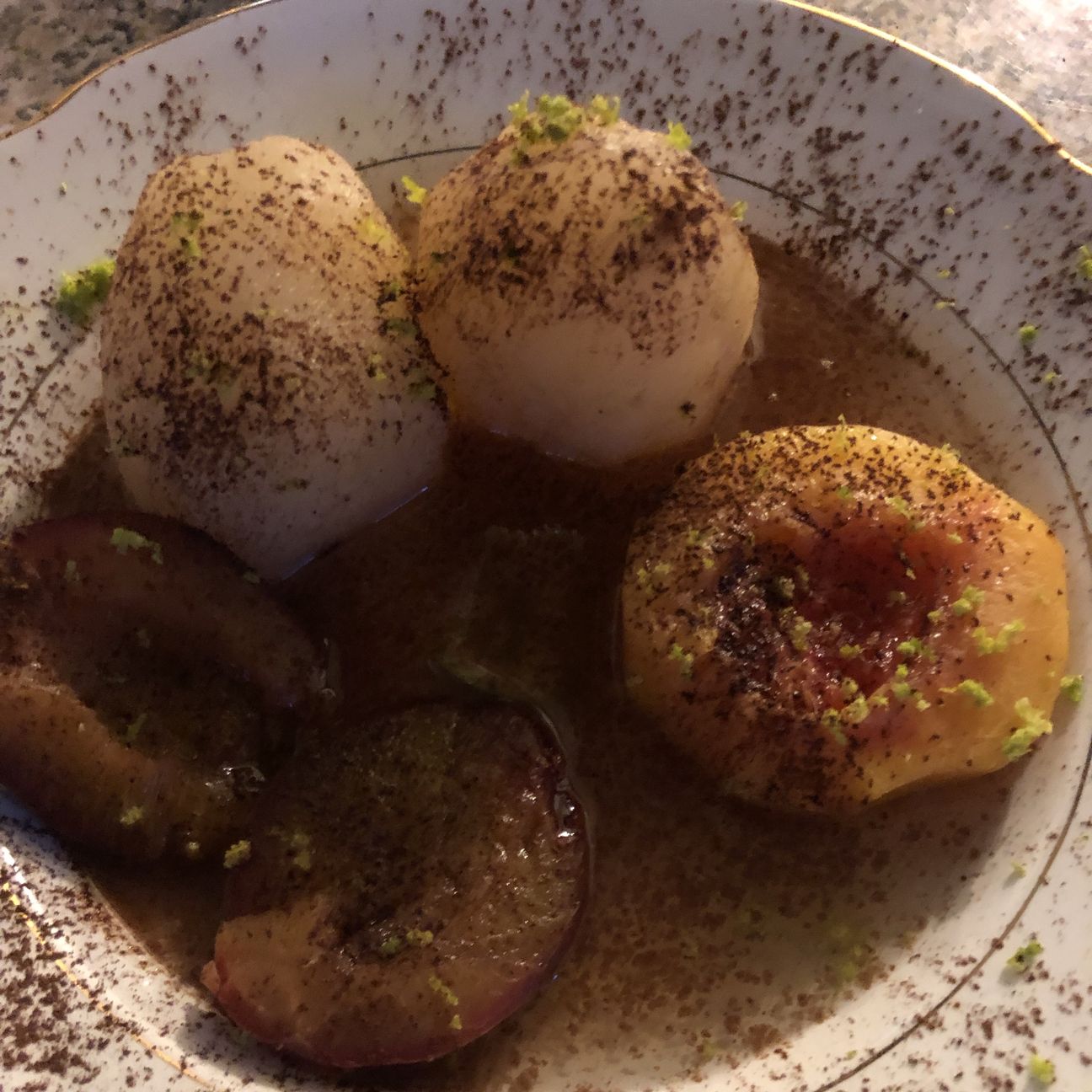 Frutta cotta aromatizzata alla cannella