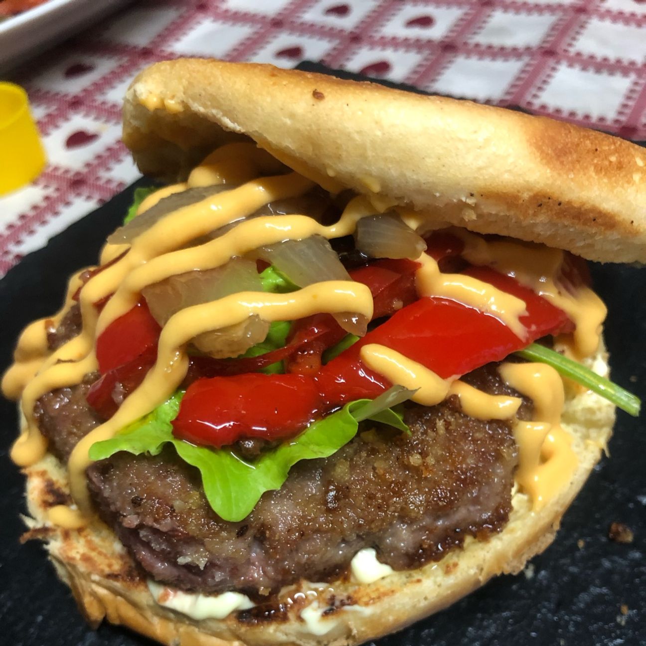 Cheeseburger fatto in casa