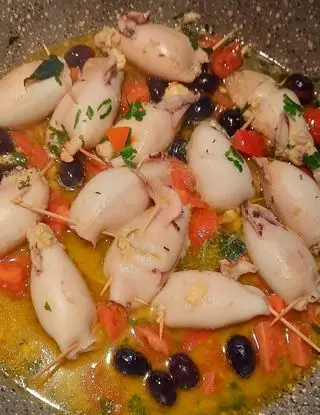 Ricetta Calamari ripieni al profumo di aromi freschi di agnese17