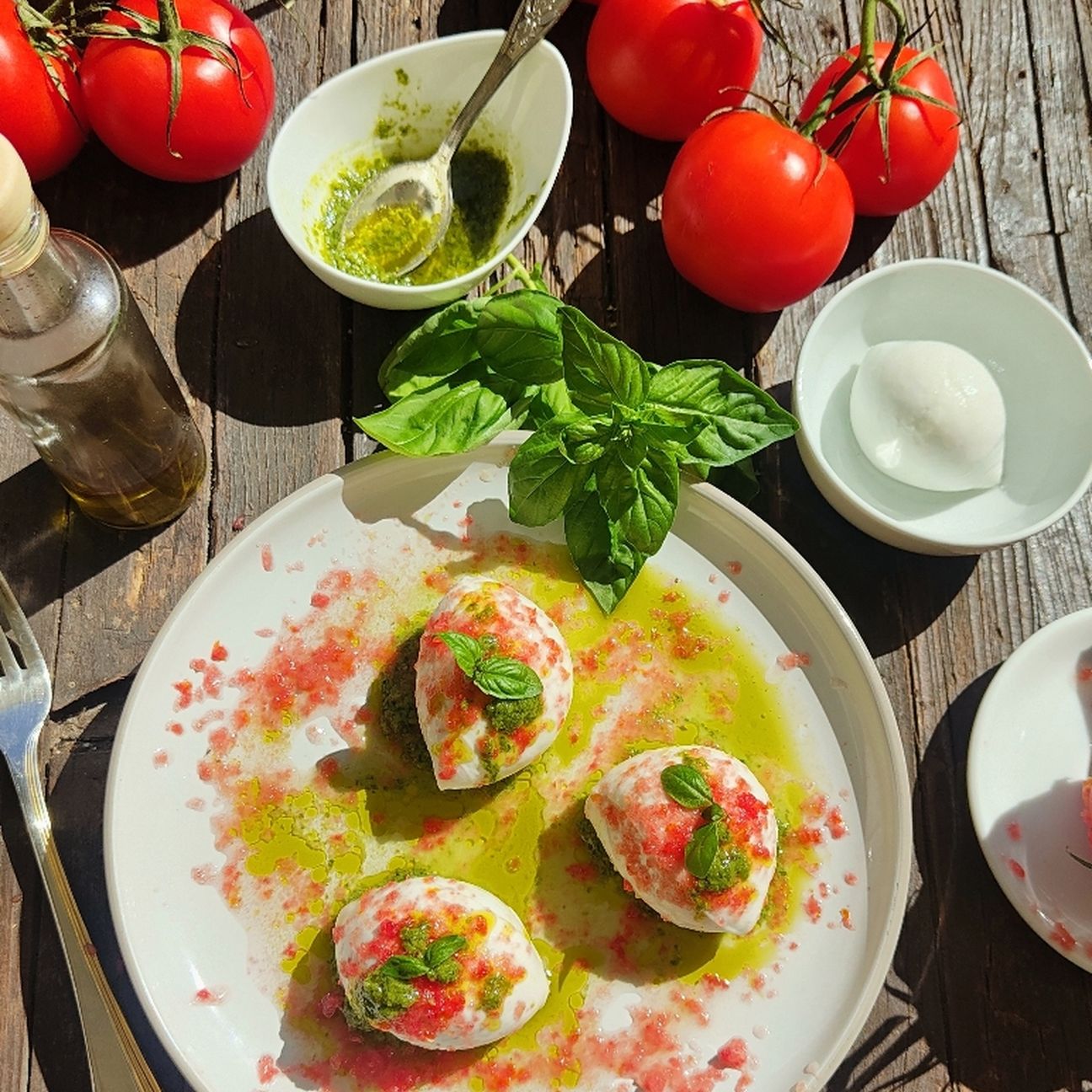 Caprese al pesto di basilico