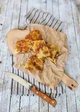 Ricetta Pizza di fiori di zucchina, mozzarella e acciughe