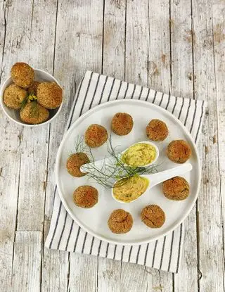 Ricetta Polpette di sgombro con hummus di ceci e salsa di avocado di _paola_catalano