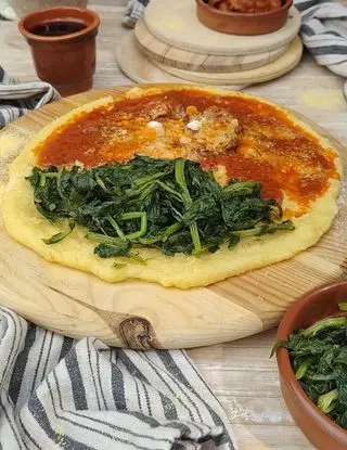 Ricetta Polenta istantanea con sugo di spuntare e friarielli di _paola_catalano