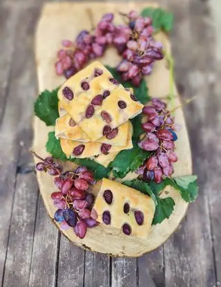 Ricetta Pizza dolce con uva pizzutella di _paola_catalano