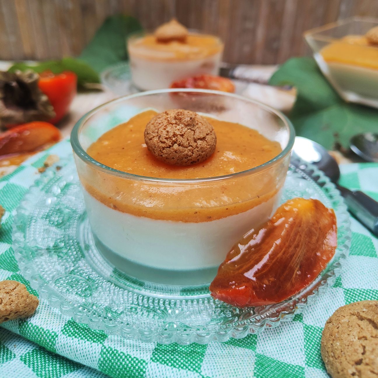 Panna cotta ai cachi e amaretti
