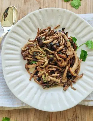 Ricetta Funghi pioppini trifolati di _paola_catalano