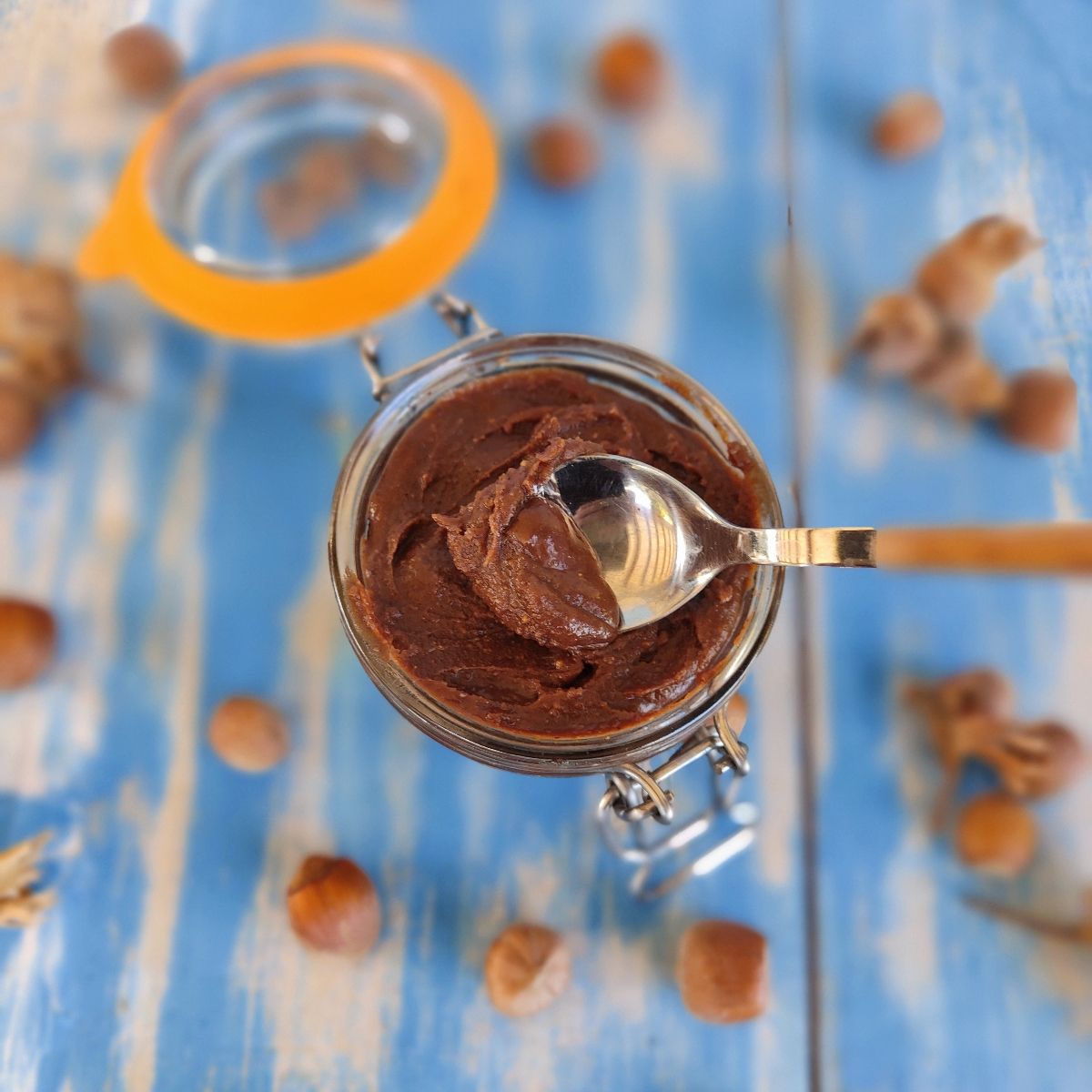 Crema di nocciole con olio di cocco