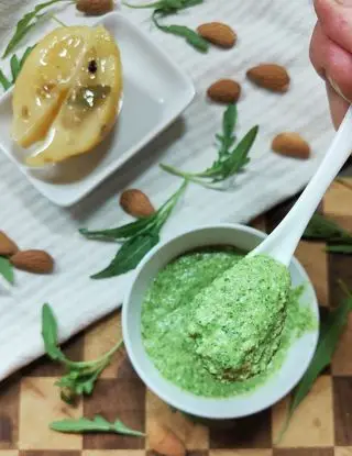 Ricetta Pesto di rucola e limoni "citron confit" di _paola_catalano