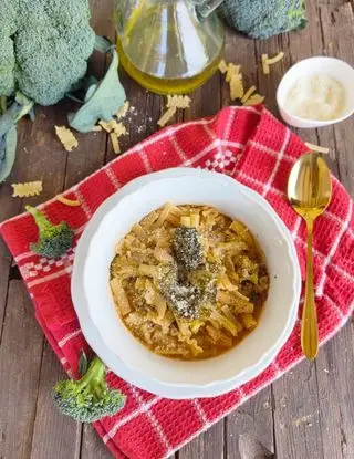Ricetta Minestra con broccoli siciliani e cipollotto di _paola_catalano