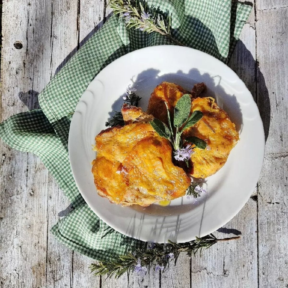 Cosci di pollo al rosmarino
