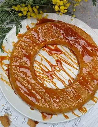 Ricetta Ciambella cream caramel di biscotti di _paola_catalano