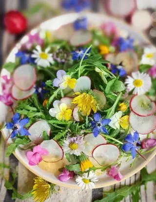 Ricetta Insalata di fiori di _paola_catalano