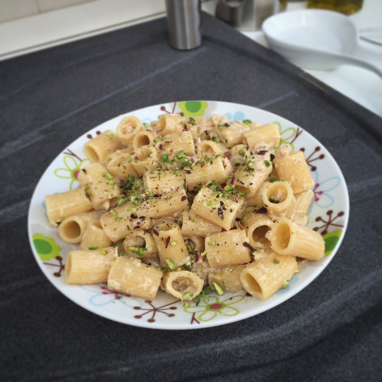 Mezze Maniche al Salmone