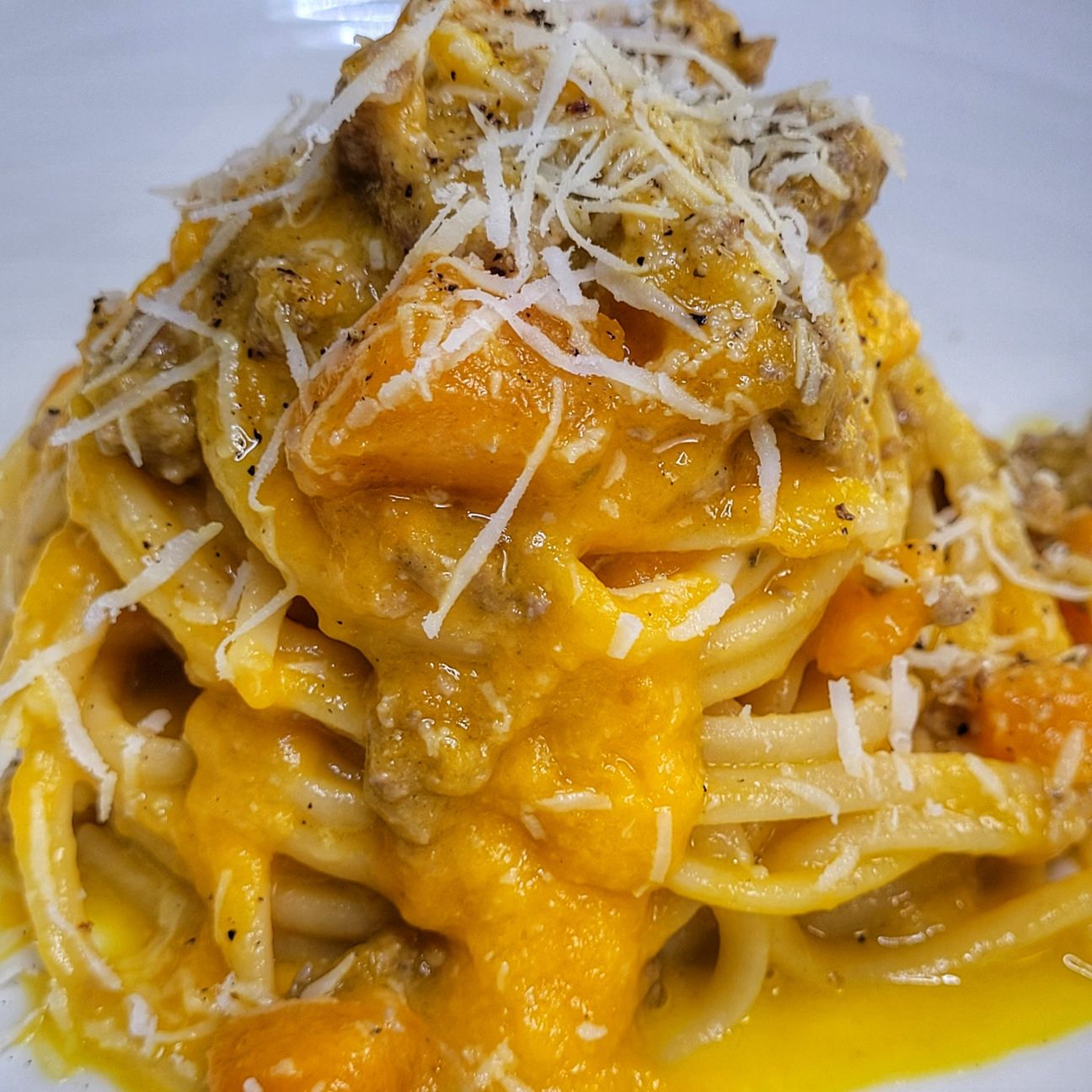 Linguine Zucca e tritato misto