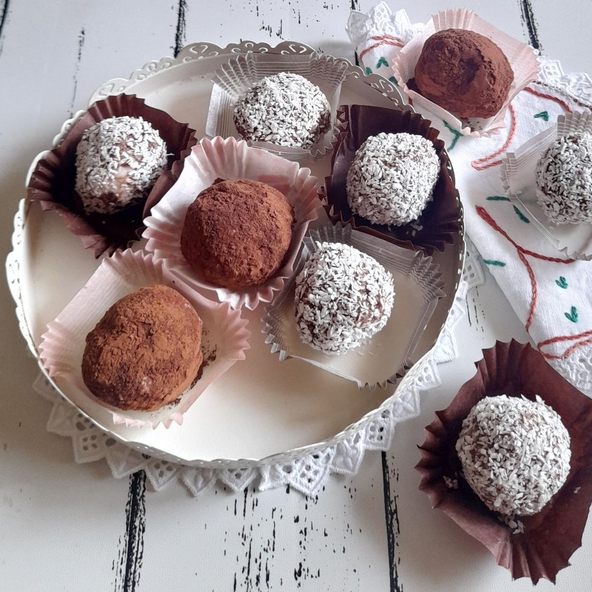 Palline di ricotta, cocco e cioccolato
