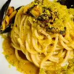 Ricetta Spaghetti con cozze e aglio nero 😋