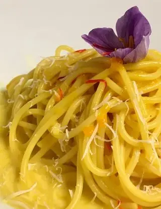 Ricetta Spaghetti burro, parmigiano e zafferano di Papachef.italia