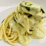 Ricetta 🌾Spaghetti con crema di zucchine e parmigiano 😋👍