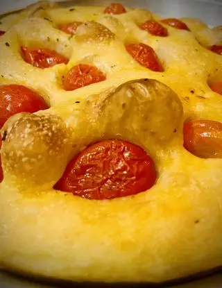 Ricetta 🍕Focaccia barese con patate🍕 di Papachef.italia