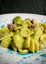 Ricetta 🌾Orechiette con crema di broccoli e salsiccia 🥦😋