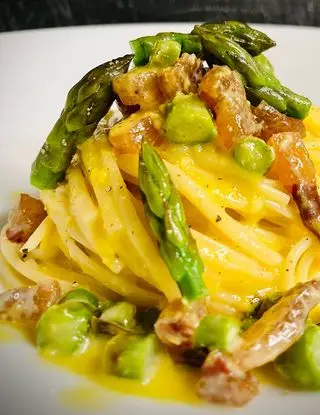 Ricetta Carbonara con asparagi 😋 di Papachef.italia