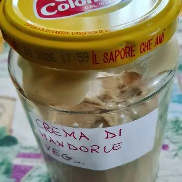 Ricetta Crema di mandorle veg...:) di Fiorella