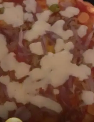 Ricetta Pizza con farina Manitoba al tonno e cipolla rossa di Fiorella