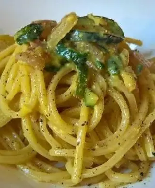 Ricetta spaghetti con le zucchine di lorichef