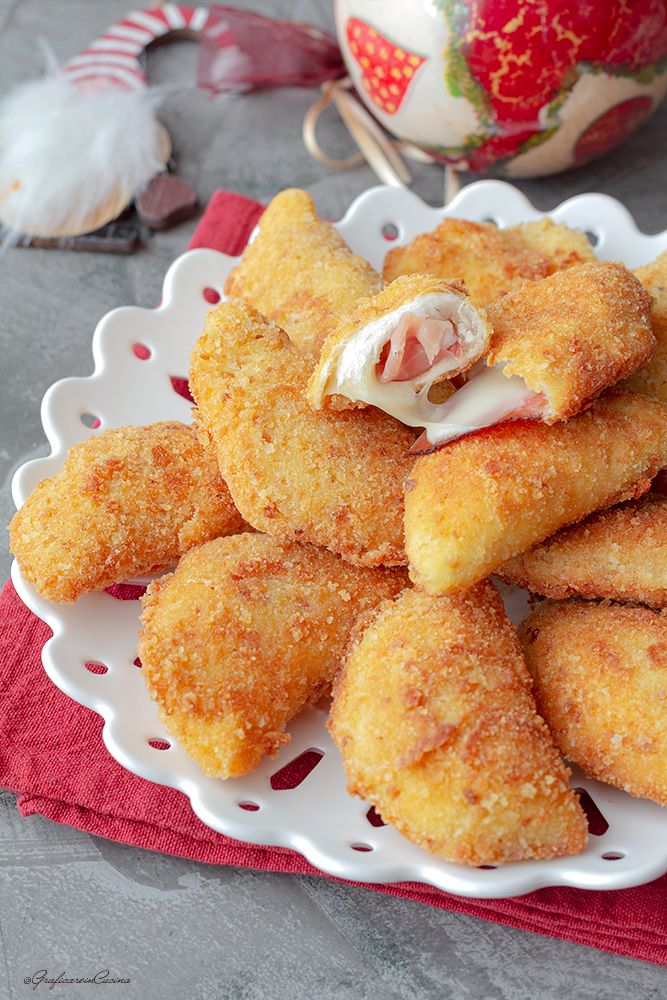Panzerottini fritti da buffet Speck e formaggio