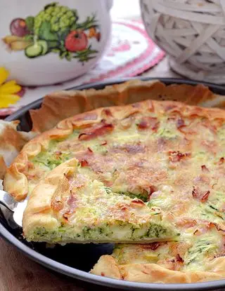 Ricetta Quiche con zucchine prosciutto e provola di GraficareinCucina