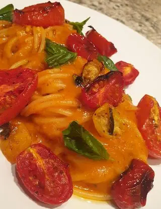 Ricetta Spaghettini 10/10, con pomodori arrostiti e erbette aromatiche di robertobabbilonia