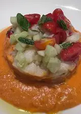 Ricetta Tartare di baccalà con pomodorini datterini, cetrioli e menta su maionese di datterini