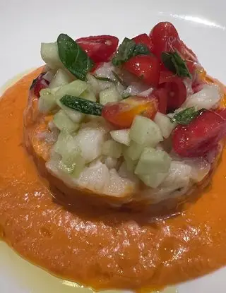 Ricetta Tartare di baccalà con pomodorini datterini, cetrioli e menta su maionese di datterini di robertobabbilonia