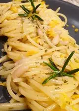 Ricetta Spaghetti gluten free risottati con pinoli, rosmarino e scorzetta di limone