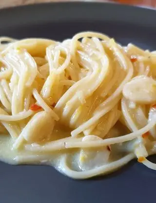 Ricetta Spaghettini aglio, olio e peperoncino con menta, pecorino e scorza di limone di robertobabbilonia