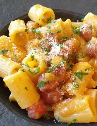 Ricetta Mezze maniche con polpettine e crema di pomodorino giallo del piennolo di robertobabbilonia