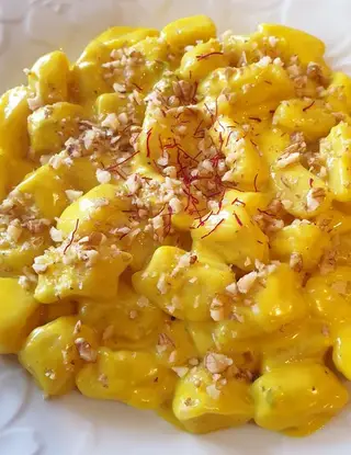 Ricetta Gnocchi al gorgonzola con curcuma, zafferano e noci di robertobabbilonia