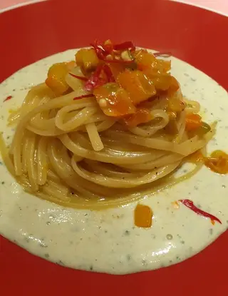 Ricetta Linguine ai peperoni su crema di pane di robertobabbilonia