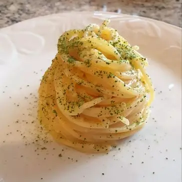 Ricetta Spaghetti all'acqua di limone e provolone Del Monaco di Robertobabbilonia