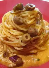 Ricetta Spaghetti con crema di baccalà, taggiasche e sale alle erbe aromatiche