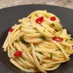 Ricetta Linguine aglio, olio, peperoncino e colatura di alici