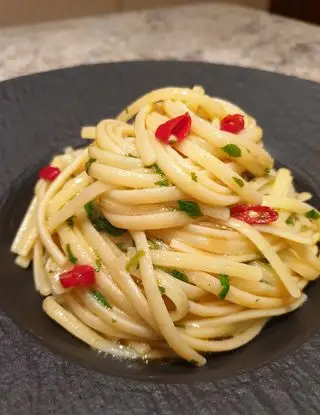 Ricetta Linguine aglio, olio, peperoncino e colatura di alici di robertobabbilonia