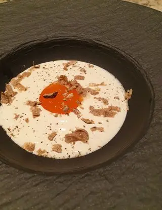 Ricetta Tuorlo marinato su crema di stracciatella e tartufo bianco D'Alba di robertobabbilonia