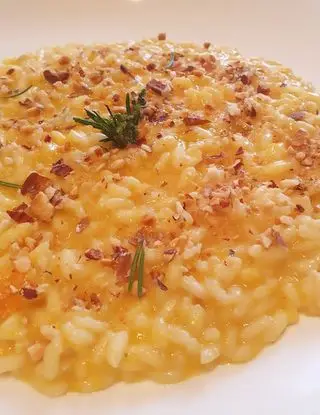 Ricetta Risotto alla zucca gialla con mascarpone e granella di mandorle di robertobabbilonia