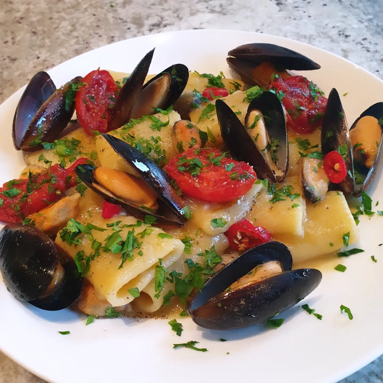 Paccheri patate, cozze e pomodorini