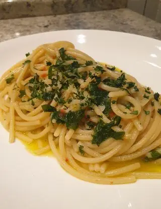 Ricetta Spaghettoni aglio, olio e peperoncino di robertobabbilonia