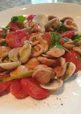 Ricetta Orecchiette al Primitivo di Manduria con vongole, datterini e rucola