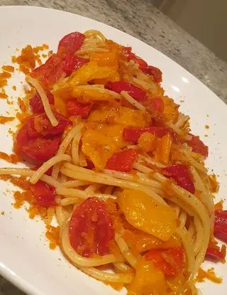 Ricetta Spaghettoni aglio, olio, peperoncino e friggitelli con bottarga di muggine e origano calabrese di robertobabbilonia