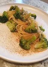 Ricetta Spaghetti burro e alici, broccoli e bottarga