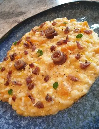 Ricetta Risotto alla zucca mantecato con ricotta e pecorino, acciughe e rosmarino di robertobabbilonia